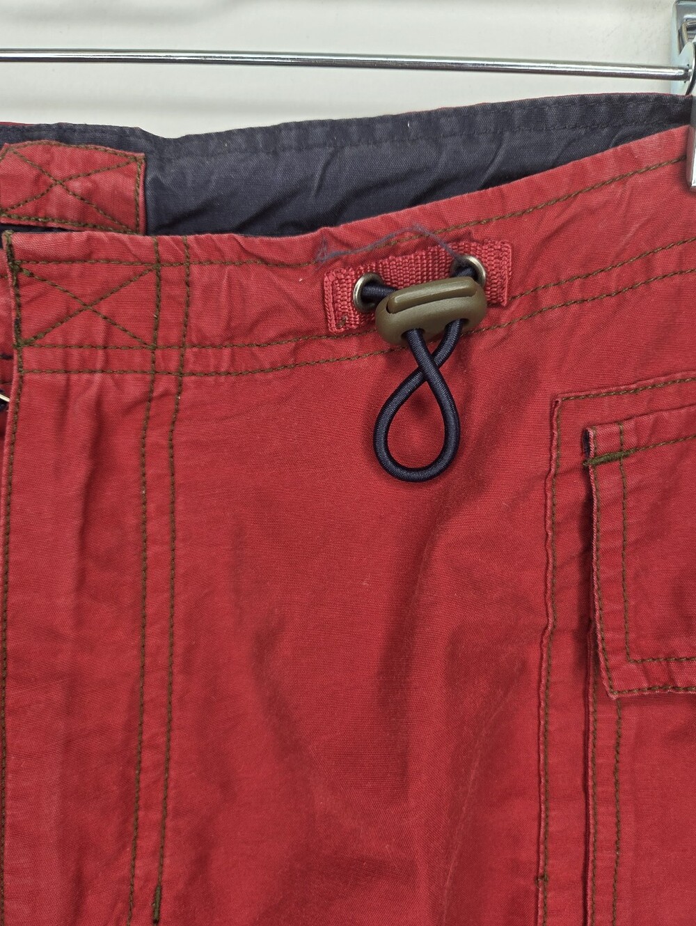 Abercrombie&Fitch Size 6 Red Shorts with Zipper & Waist Tab And Side Pockets - Picture 4 of 11